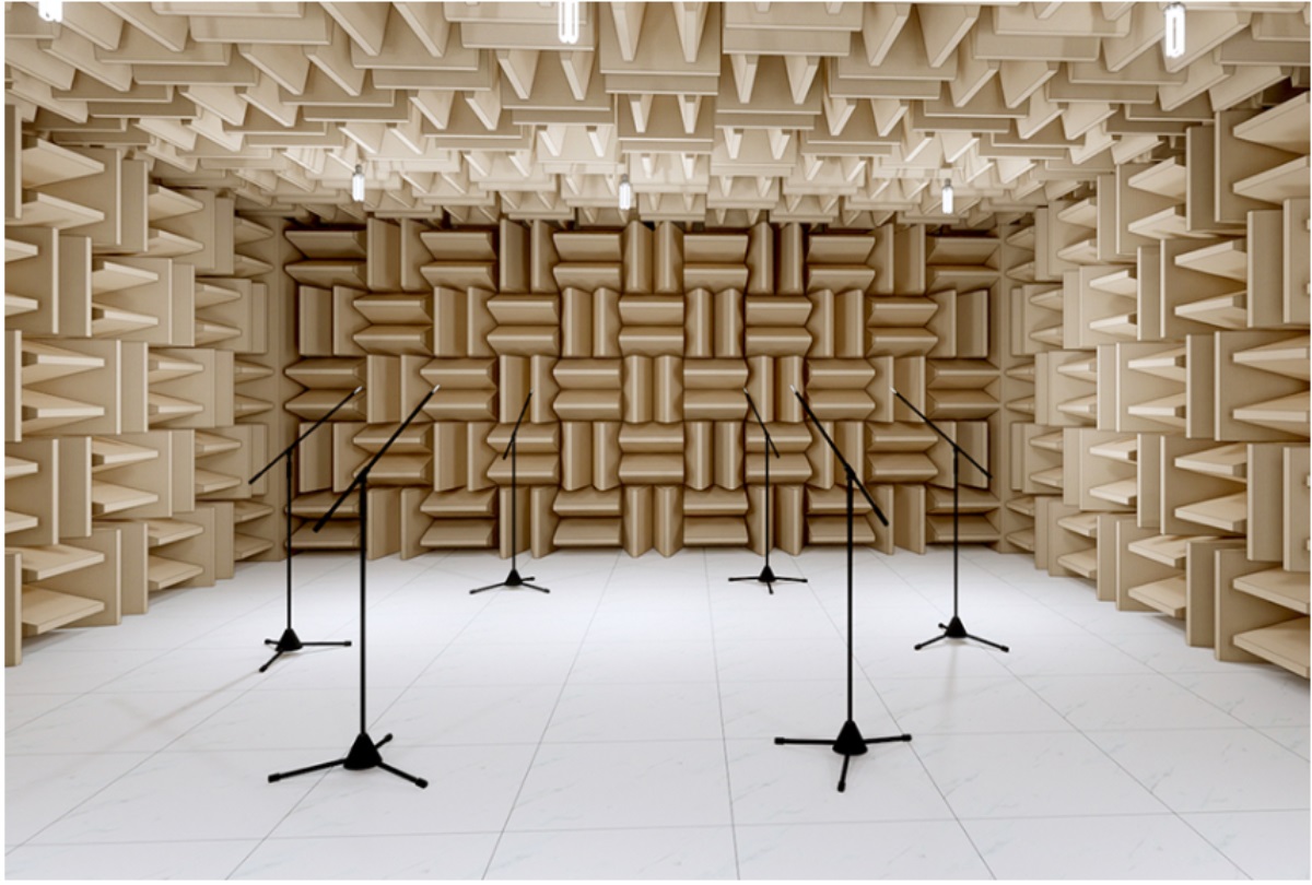 車載中控屏噪聲干擾問題解決方案：利用聲學(xué)實(shí)驗(yàn)室優(yōu)化車內(nèi)娛樂體驗(yàn)